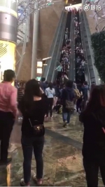 香港朗豪坊商场“通天梯”突然逆行 致18人伤 - Linkshop.Com.Cn