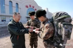 【暖新闻】中国军人的荣耀时刻：一个敬礼表达千言万语 - 广播电视