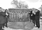 纪念留法勤工俭学一百周年 “百年丰碑”雕塑在法国落成 - 广播电视