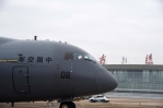 2月13日，一架国产运-20运输机抵达武汉天河机场。 - 广播电视