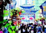 清明小长假食品街迎来客流高峰 - 太原新闻网